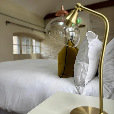 Historic Stone At Legan Castle With Hot Tub Apartment *